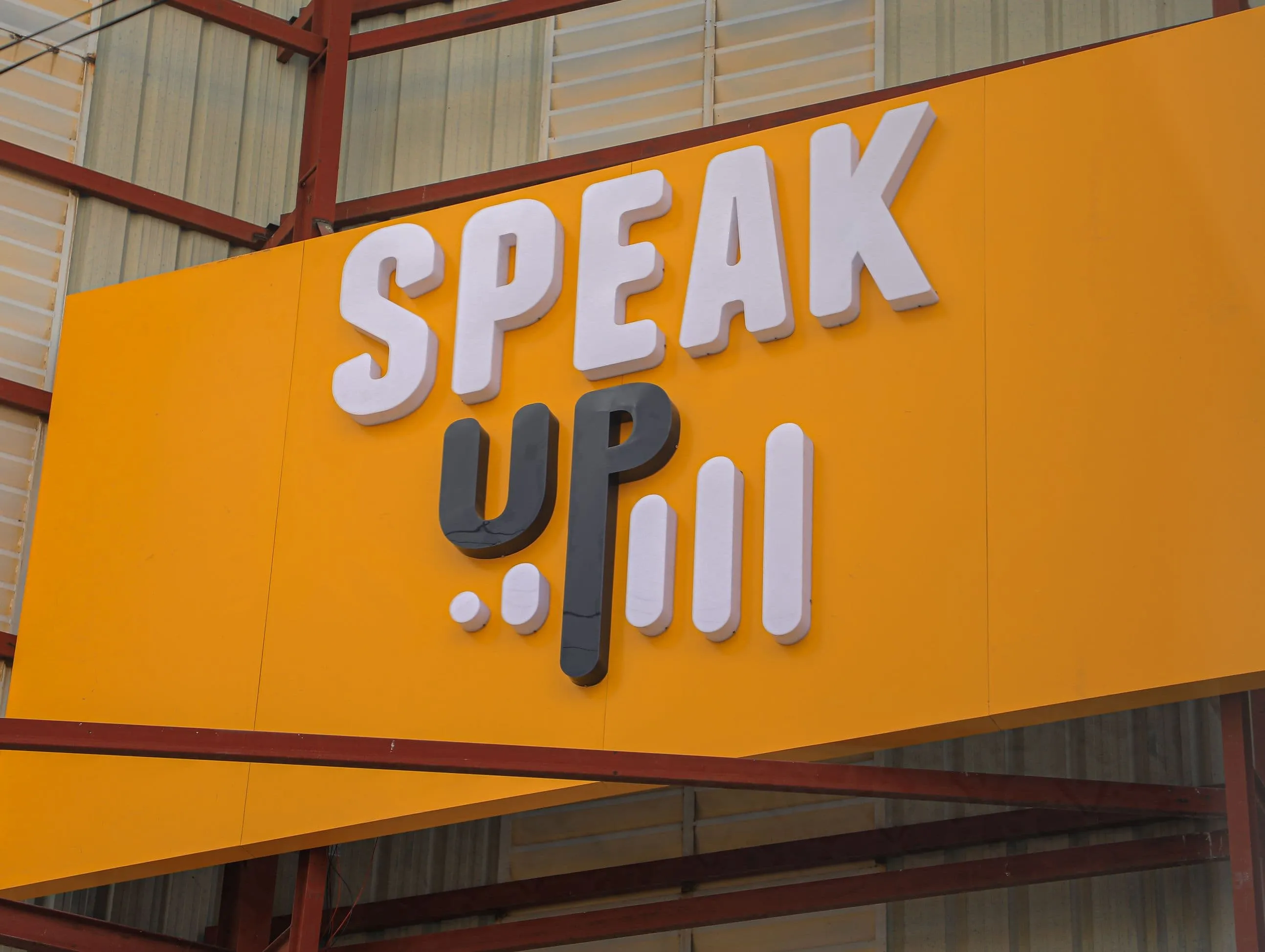 Welcome to SpeakUp, your gateway to mastering the English language.
