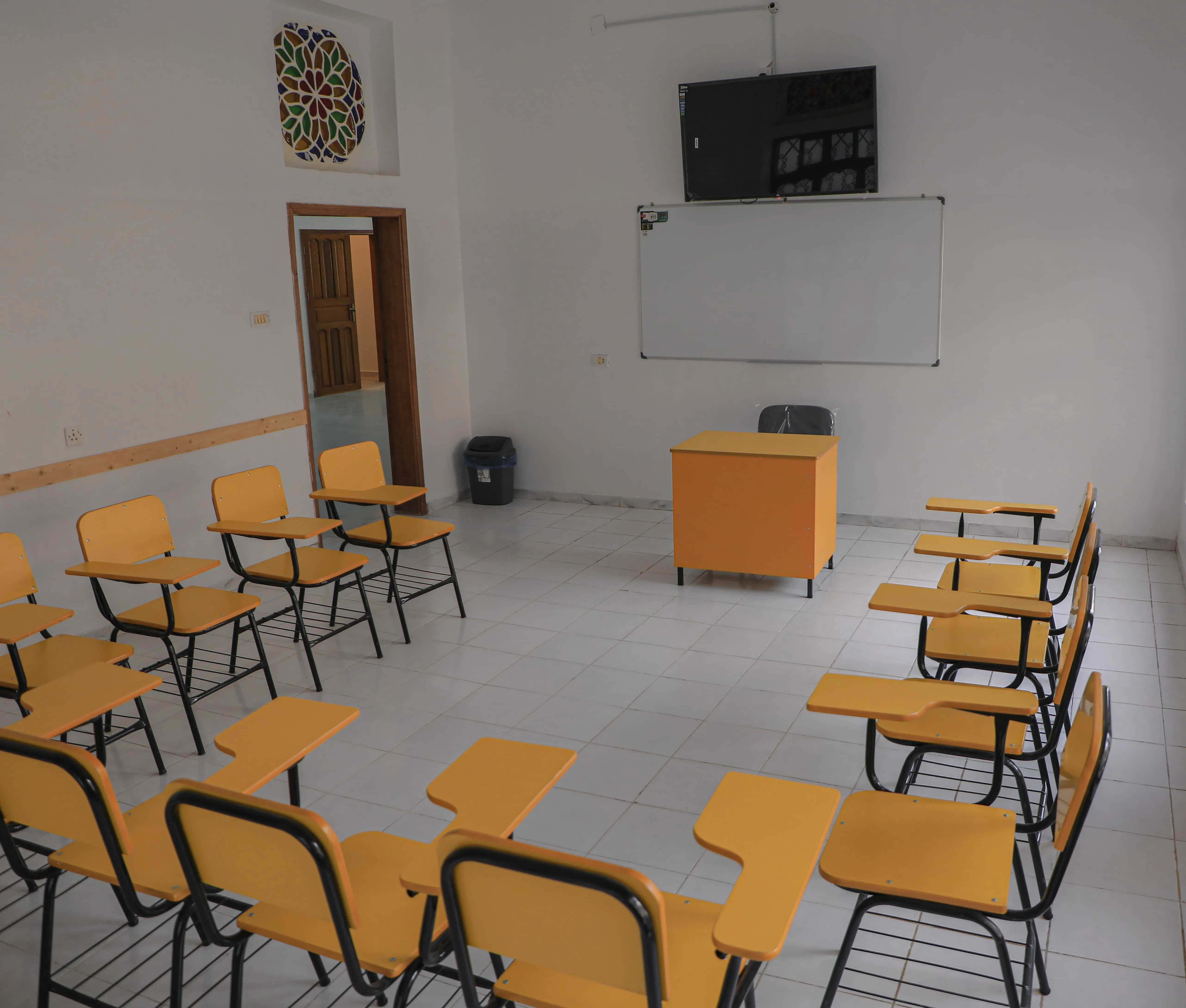 Our big class sizes ensure that you get the personalized attention you need.
